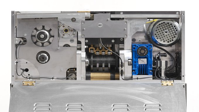 意大利MESSERSI MV300 重庆市两江新区金开打包头